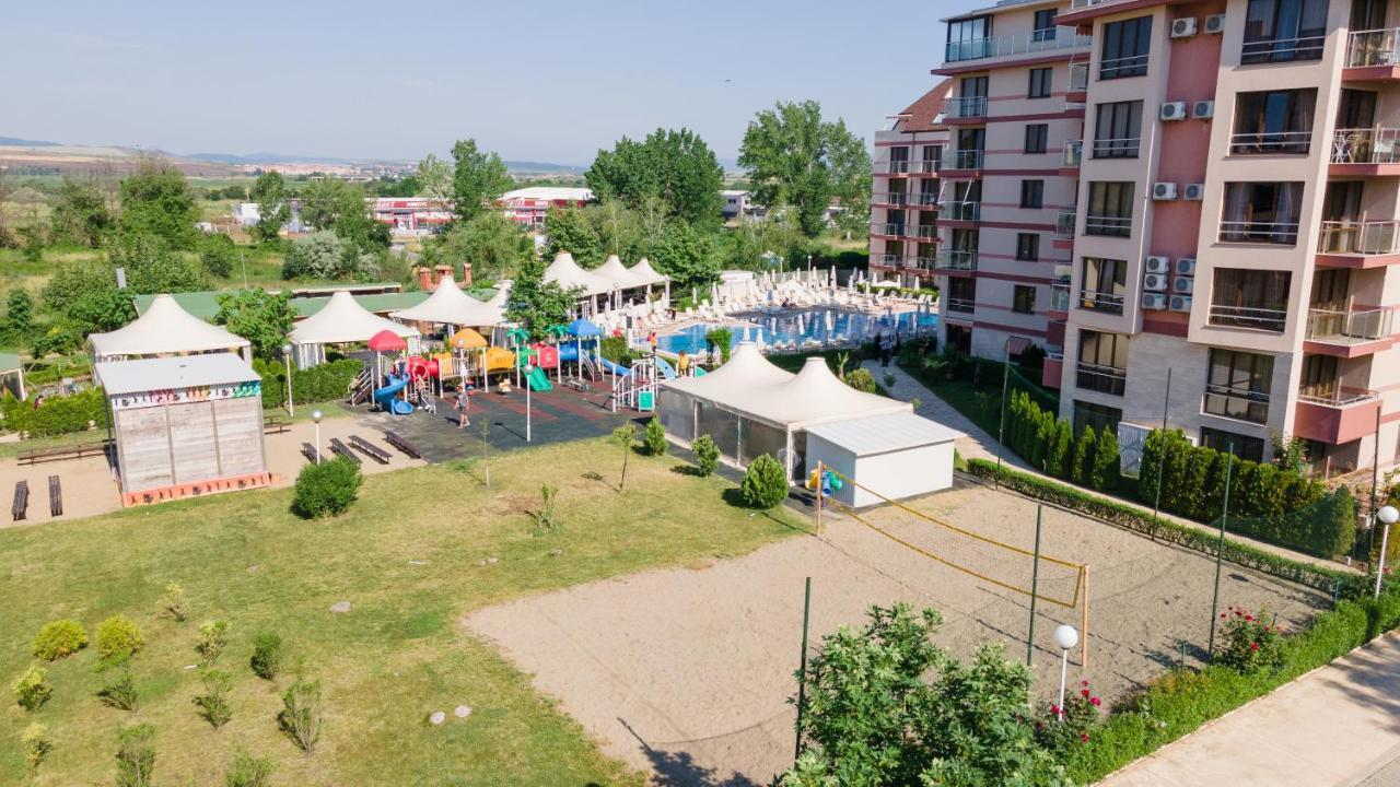 Tarsis Club & Aquapark - All Inclusive Sunny Beach Esterno foto