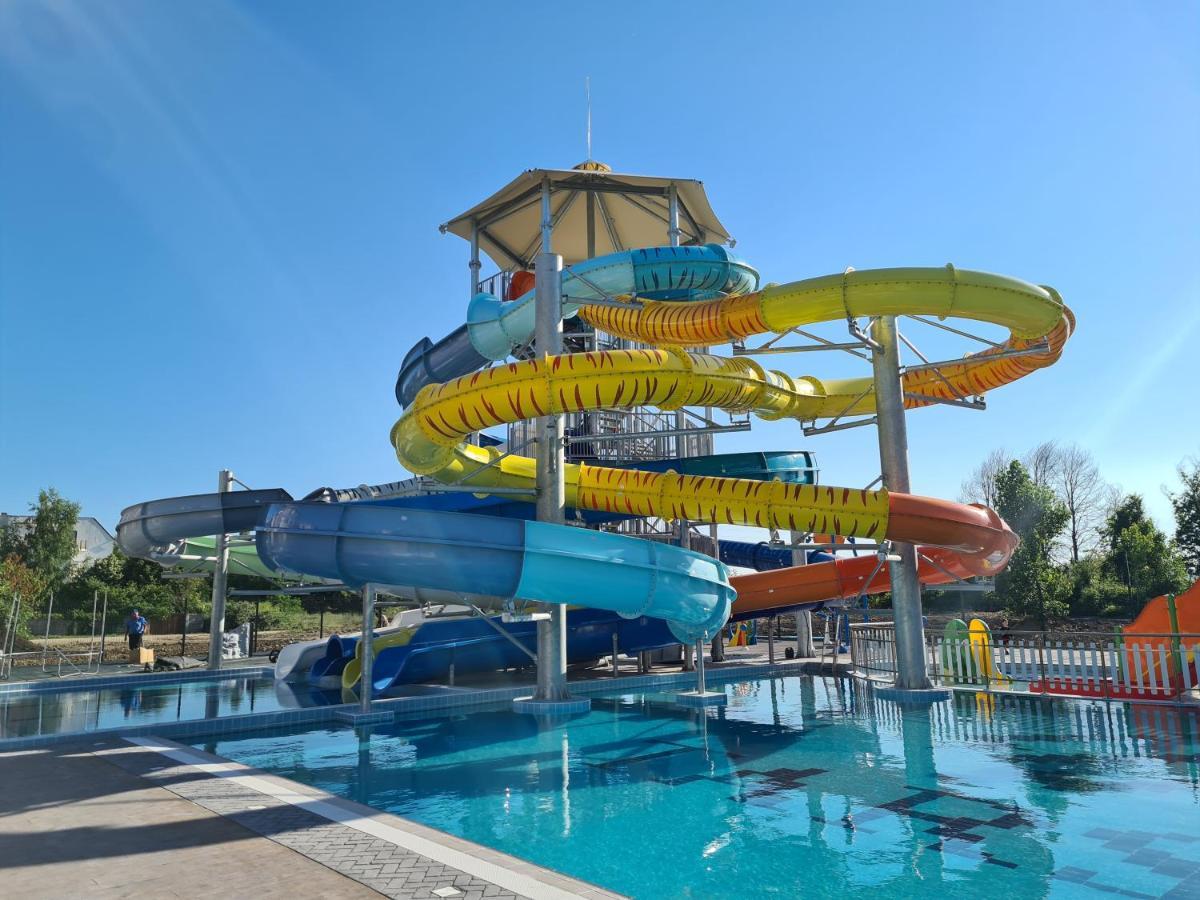 Tarsis Club & Aquapark - All Inclusive Sunny Beach Esterno foto